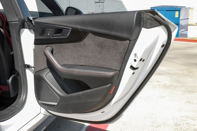 Audi S5 Sportback Vehicle Main Gallery Image 44