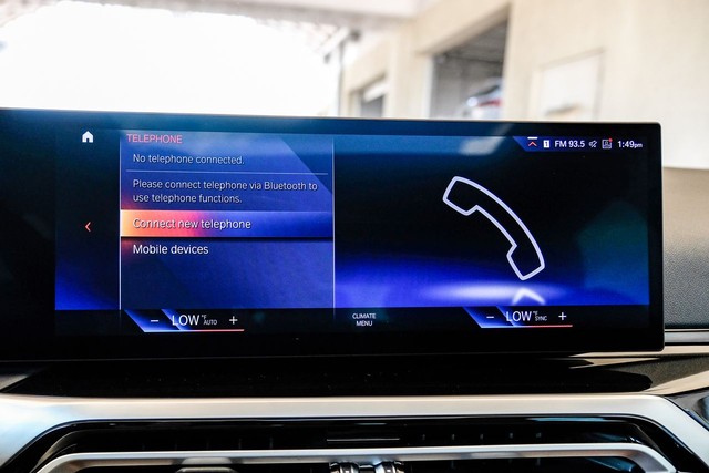 BMW i4 Vehicle Main Gallery Image 28