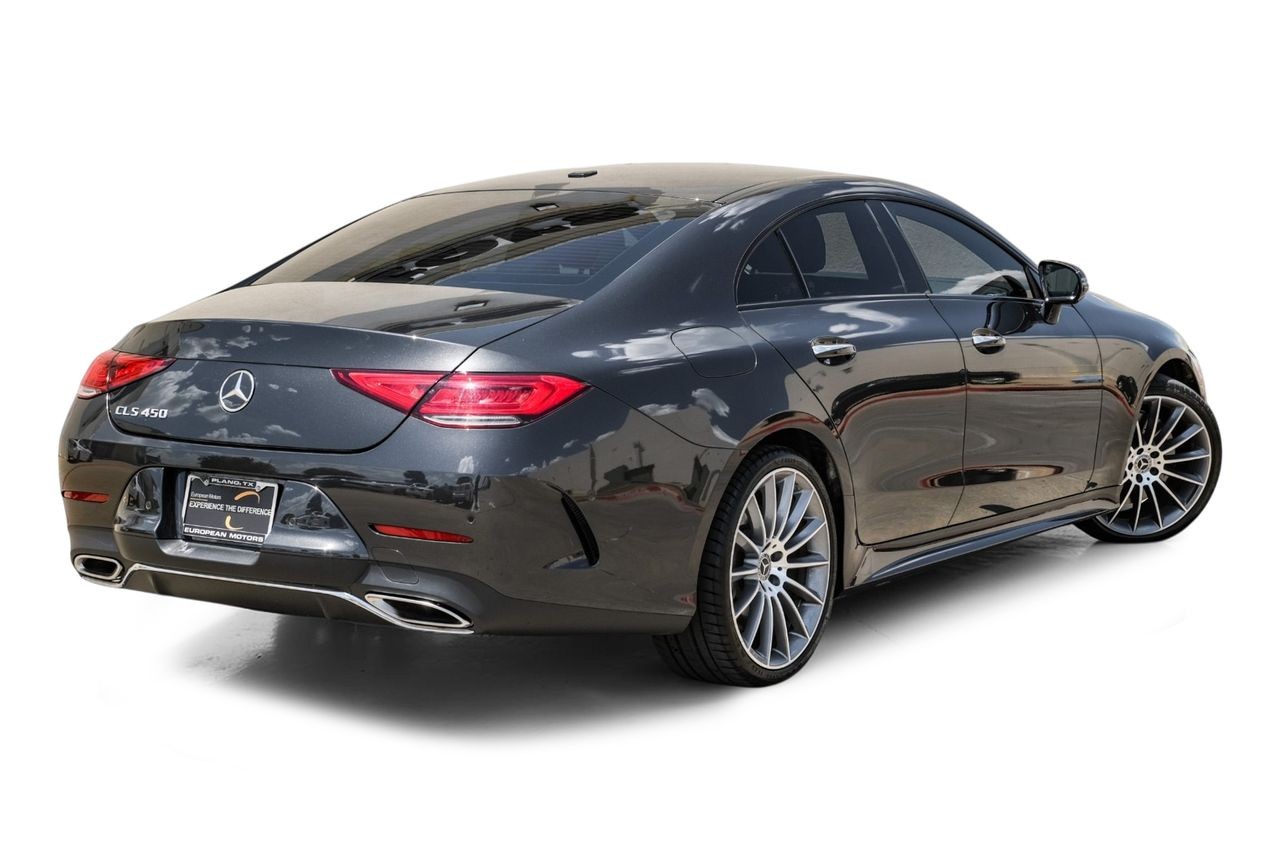 Mercedes-Benz CLS 450 Vehicle Main Gallery Image 09
