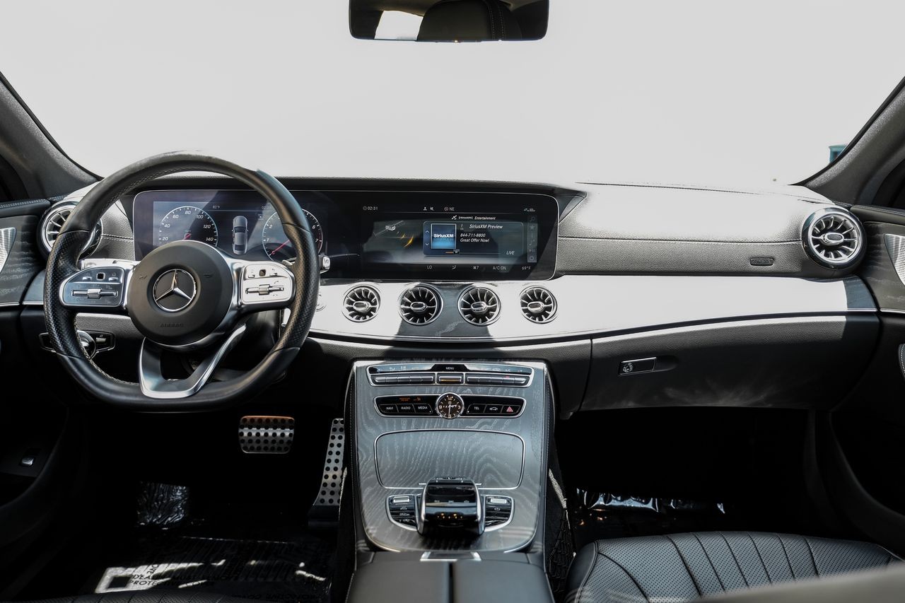 Mercedes-Benz CLS 450 Vehicle Main Gallery Image 15