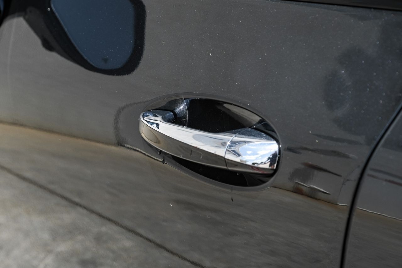 Mercedes-Benz CLS 450 Vehicle Main Gallery Image 37