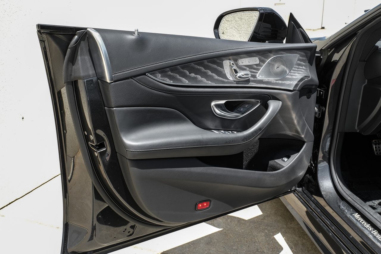 Mercedes-Benz CLS 450 Vehicle Main Gallery Image 39
