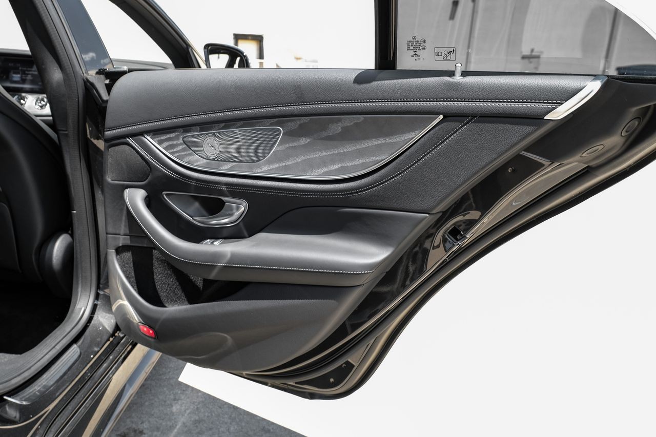 Mercedes-Benz CLS 450 Vehicle Main Gallery Image 44
