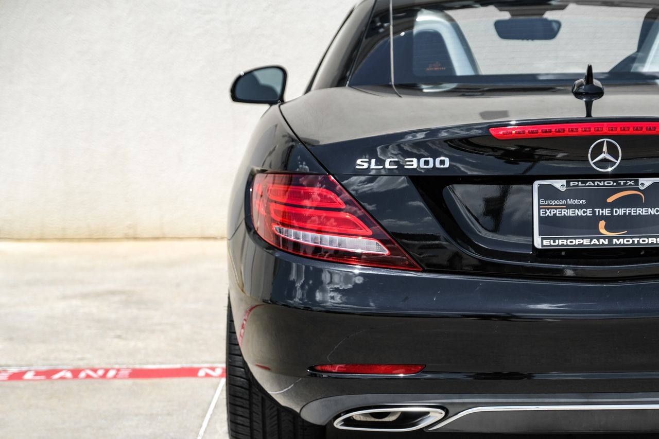Mercedes-Benz SLC Vehicle Main Gallery Image 41