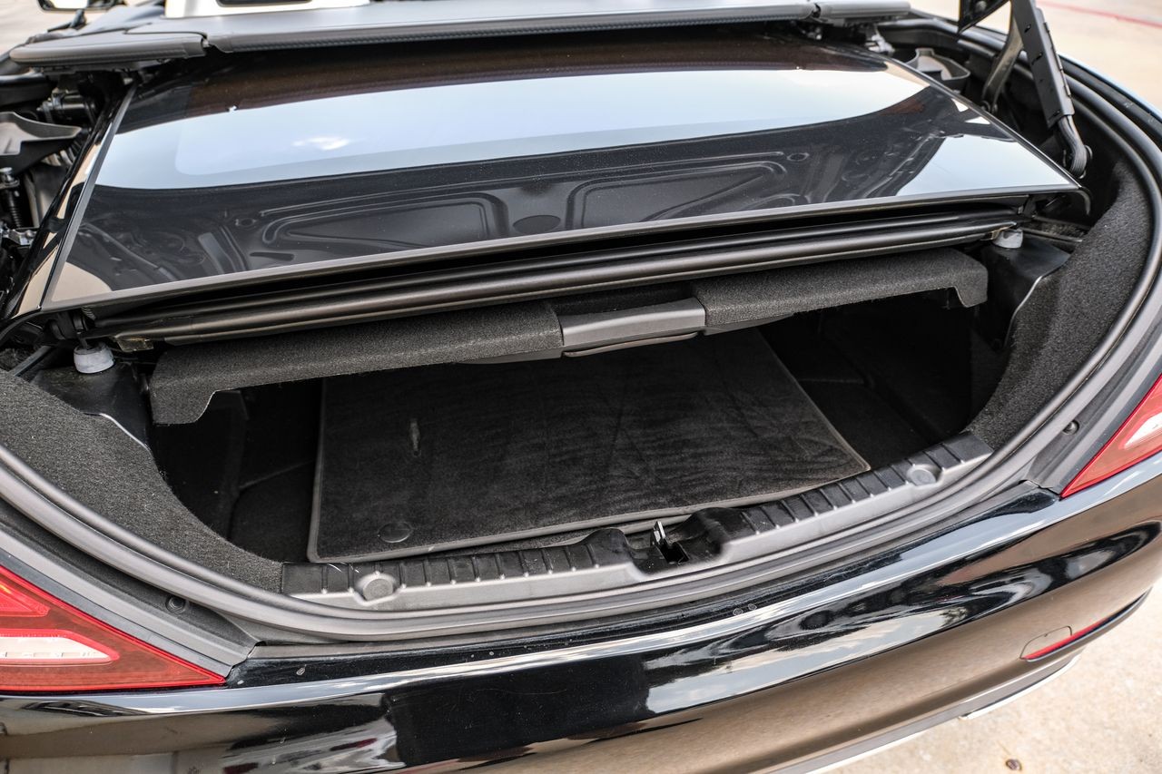 Mercedes-Benz SLC Vehicle Main Gallery Image 43