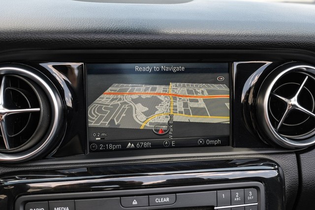 Mercedes-Benz SLC Vehicle Main Gallery Image 19
