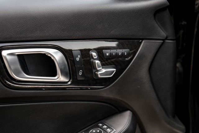 Mercedes-Benz SLC Vehicle Main Gallery Image 38