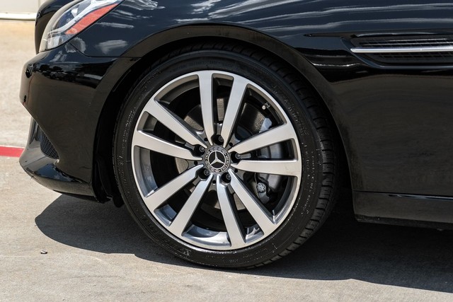 Mercedes-Benz SLC Vehicle Main Gallery Image 46