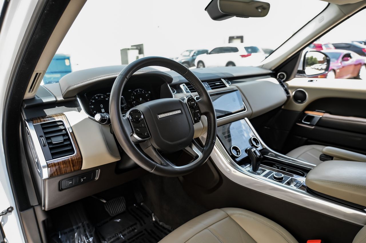 Land Rover Range Rover Sport Vehicle Main Gallery Image 03