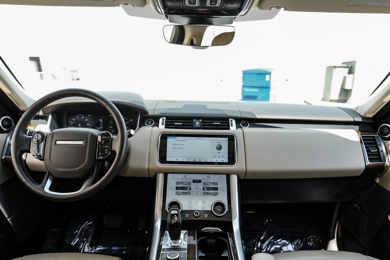 Land Rover Range Rover Sport Vehicle Main Gallery Image 14