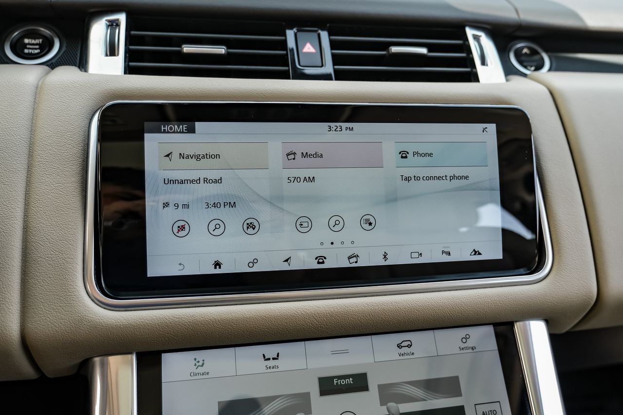 Land Rover Range Rover Sport Vehicle Main Gallery Image 28