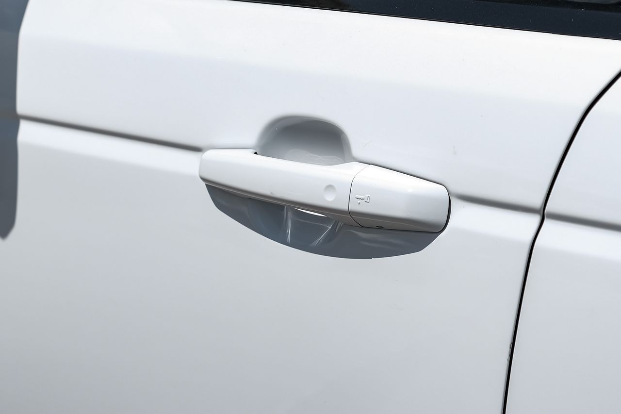 Land Rover Range Rover Sport Vehicle Main Gallery Image 40