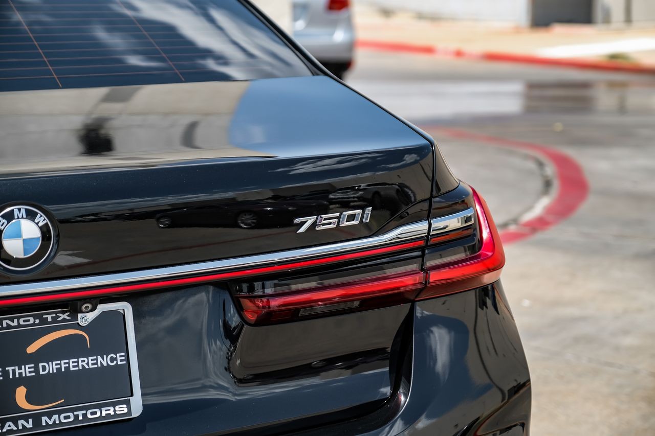 BMW 7 Series Vehicle Main Gallery Image 47