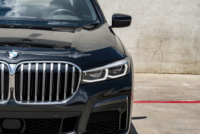 BMW 7 Series Vehicle Main Gallery Image 45