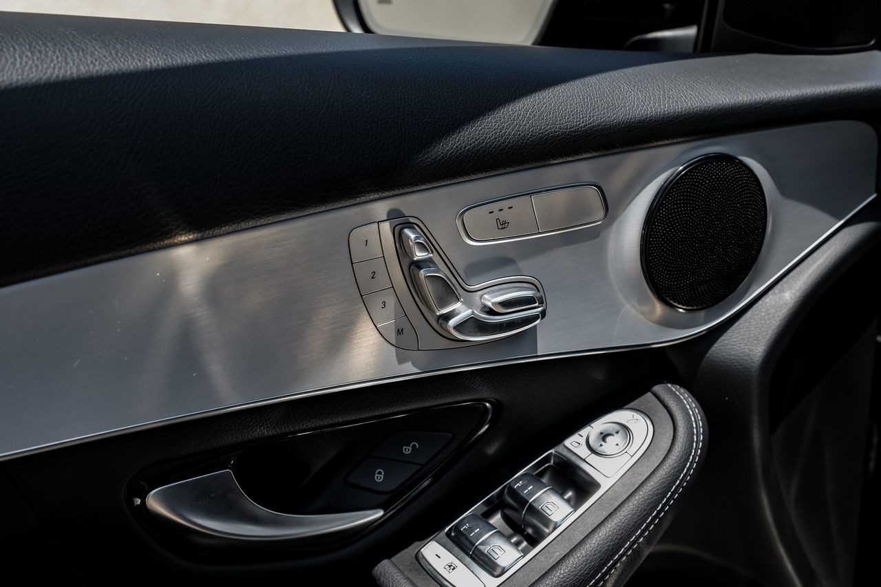 Mercedes-Benz GLC Vehicle Main Gallery Image 41