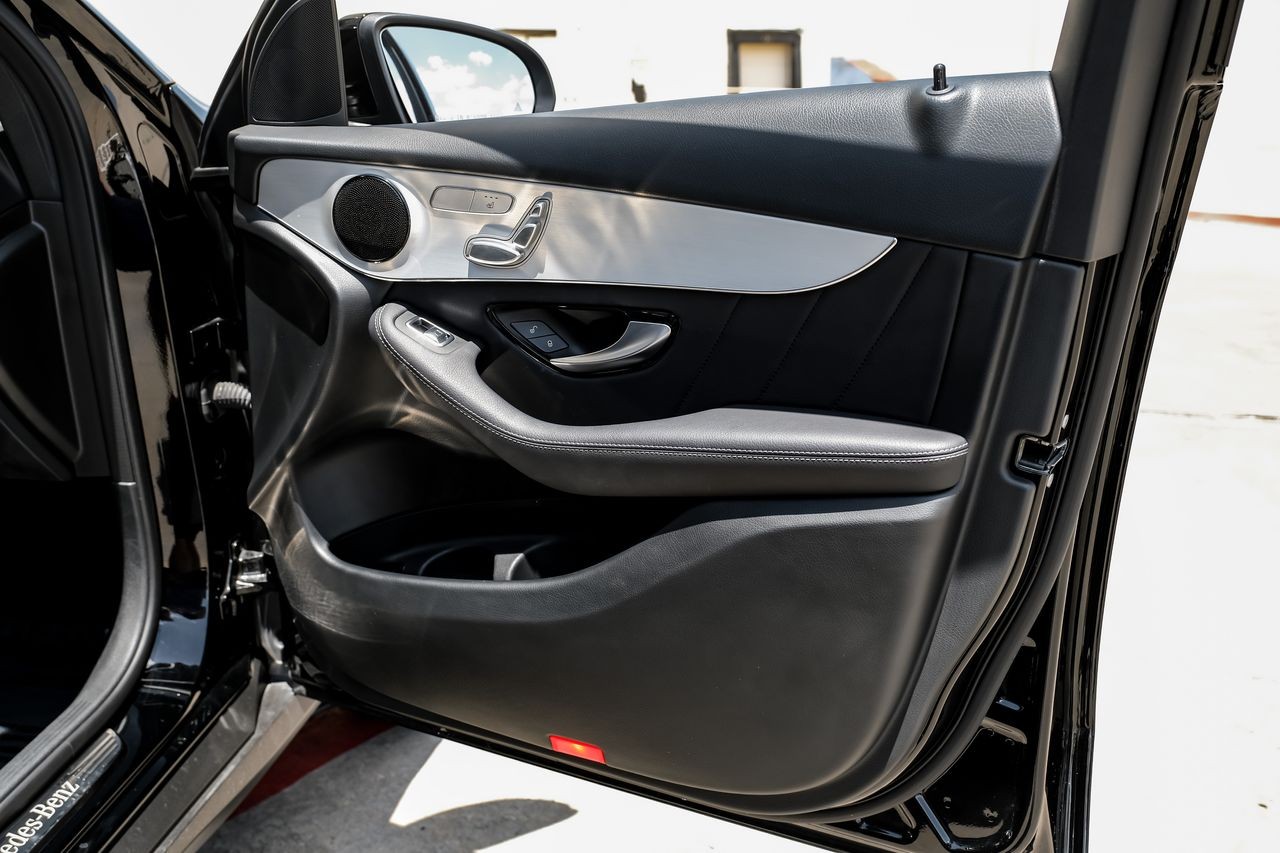 Mercedes-Benz GLC Vehicle Main Gallery Image 42
