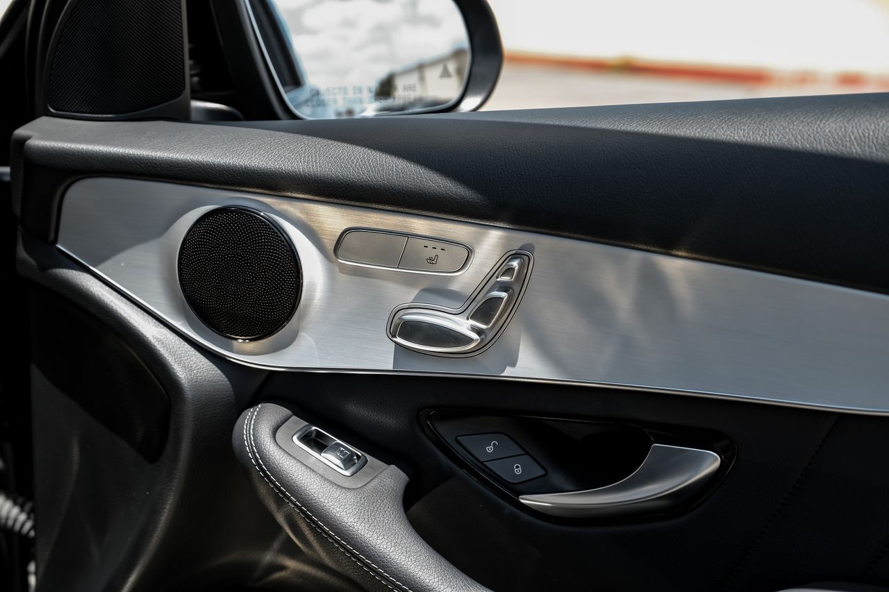 Mercedes-Benz GLC Vehicle Main Gallery Image 43
