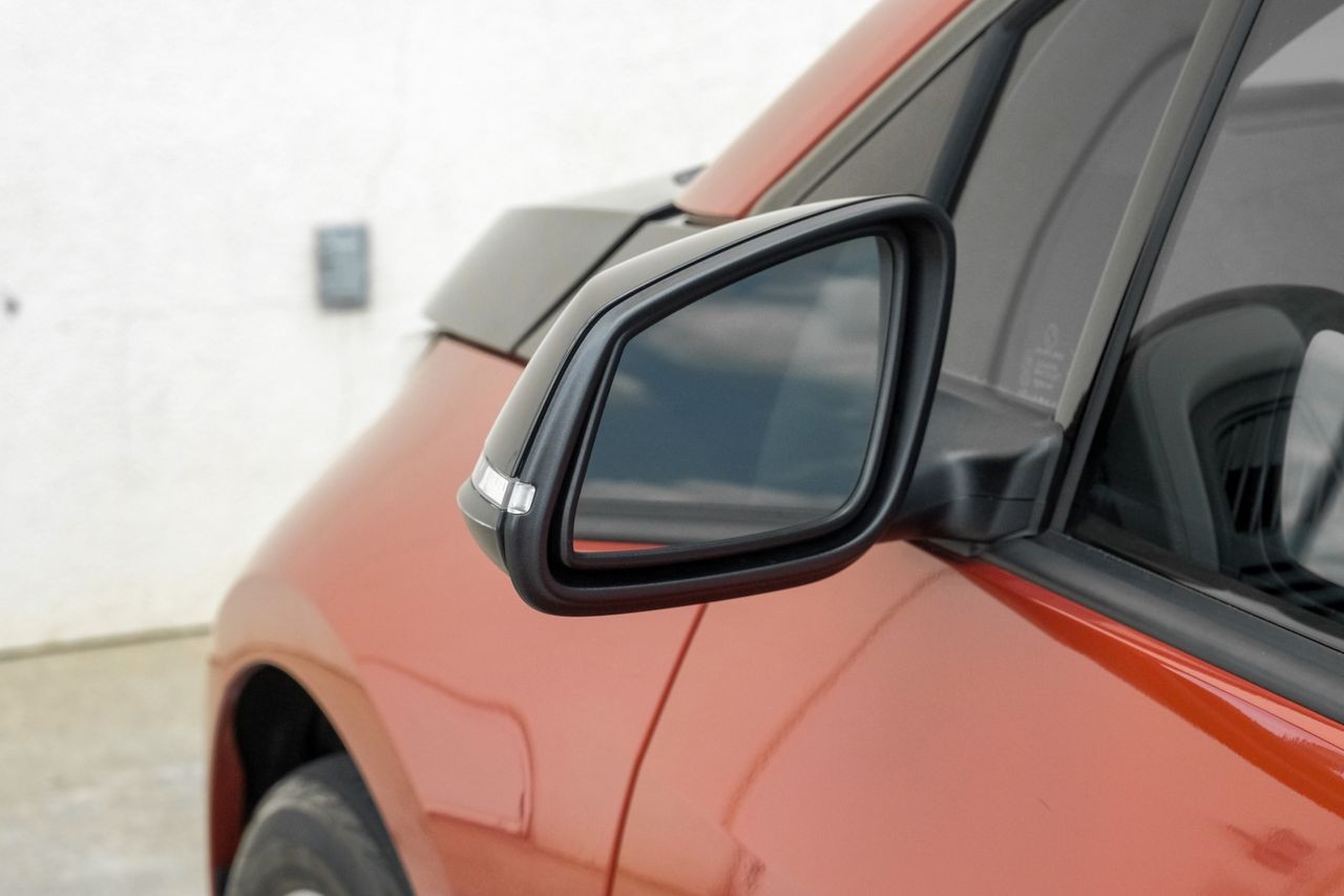 BMW i3 Vehicle Main Gallery Image 33