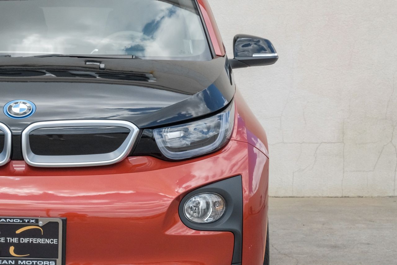 BMW i3 Vehicle Main Gallery Image 36