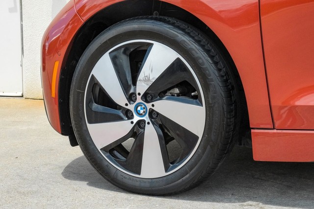 BMW i3 Vehicle Main Gallery Image 42