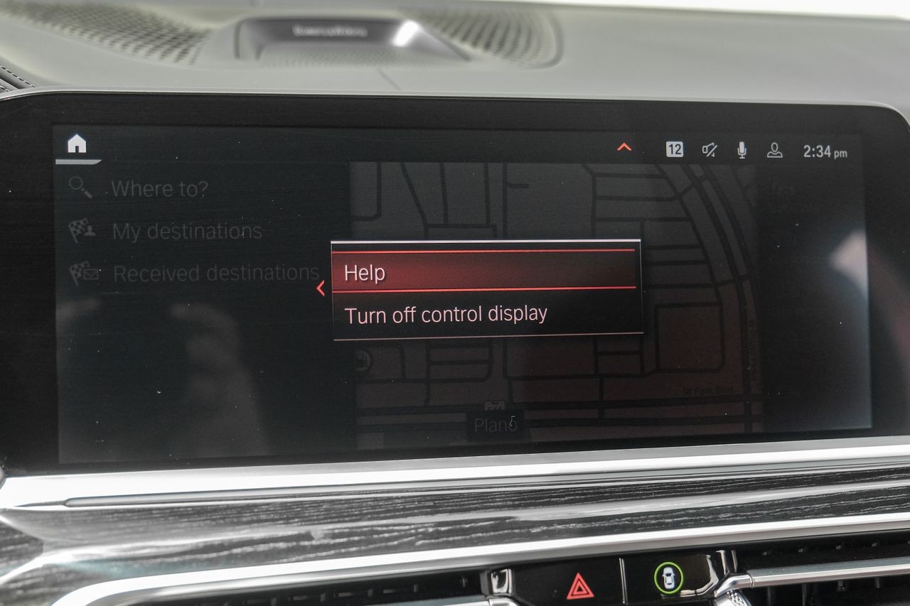 BMW X7 Vehicle Main Gallery Image 30