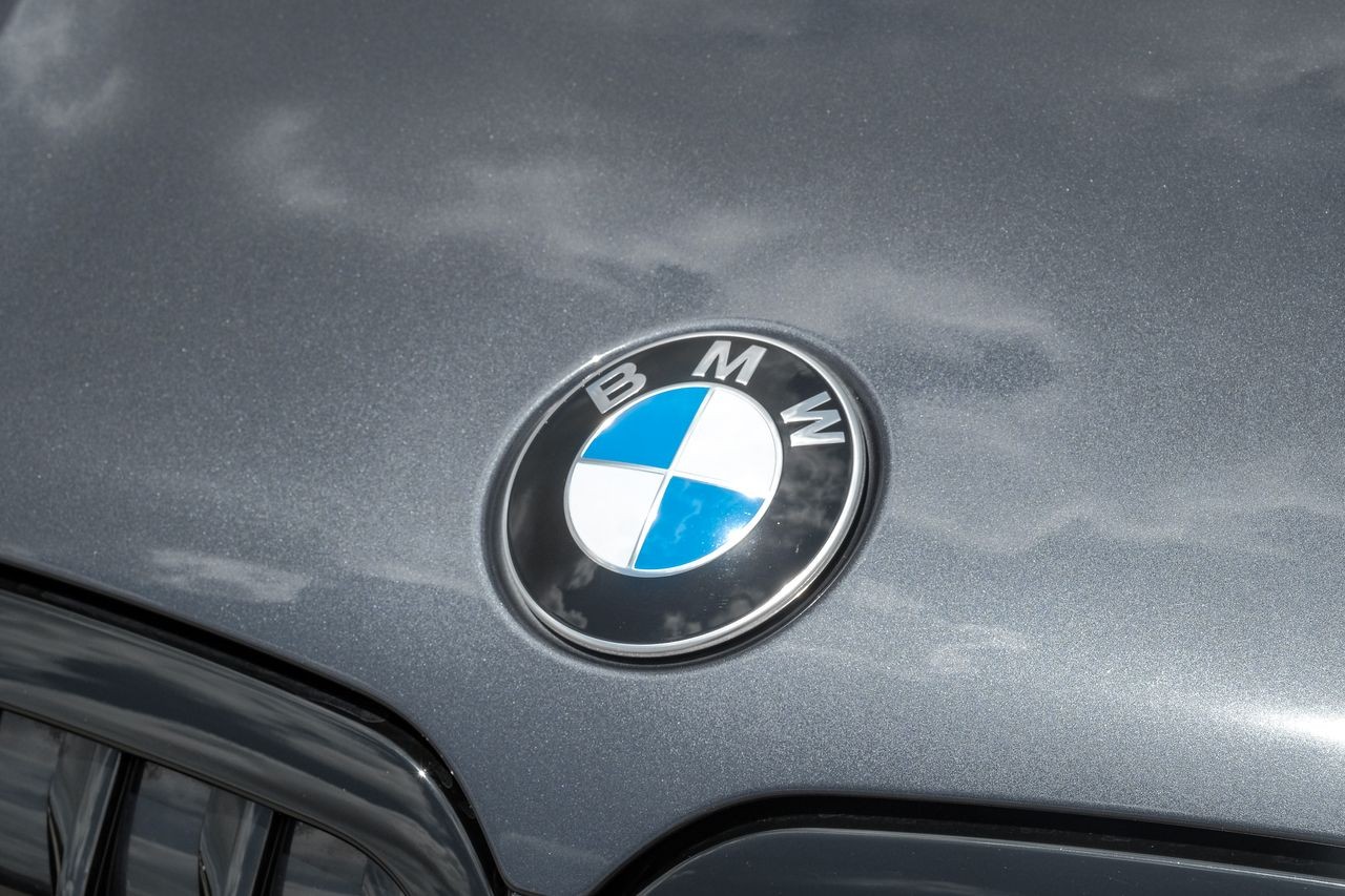 BMW X7 Vehicle Main Gallery Image 52