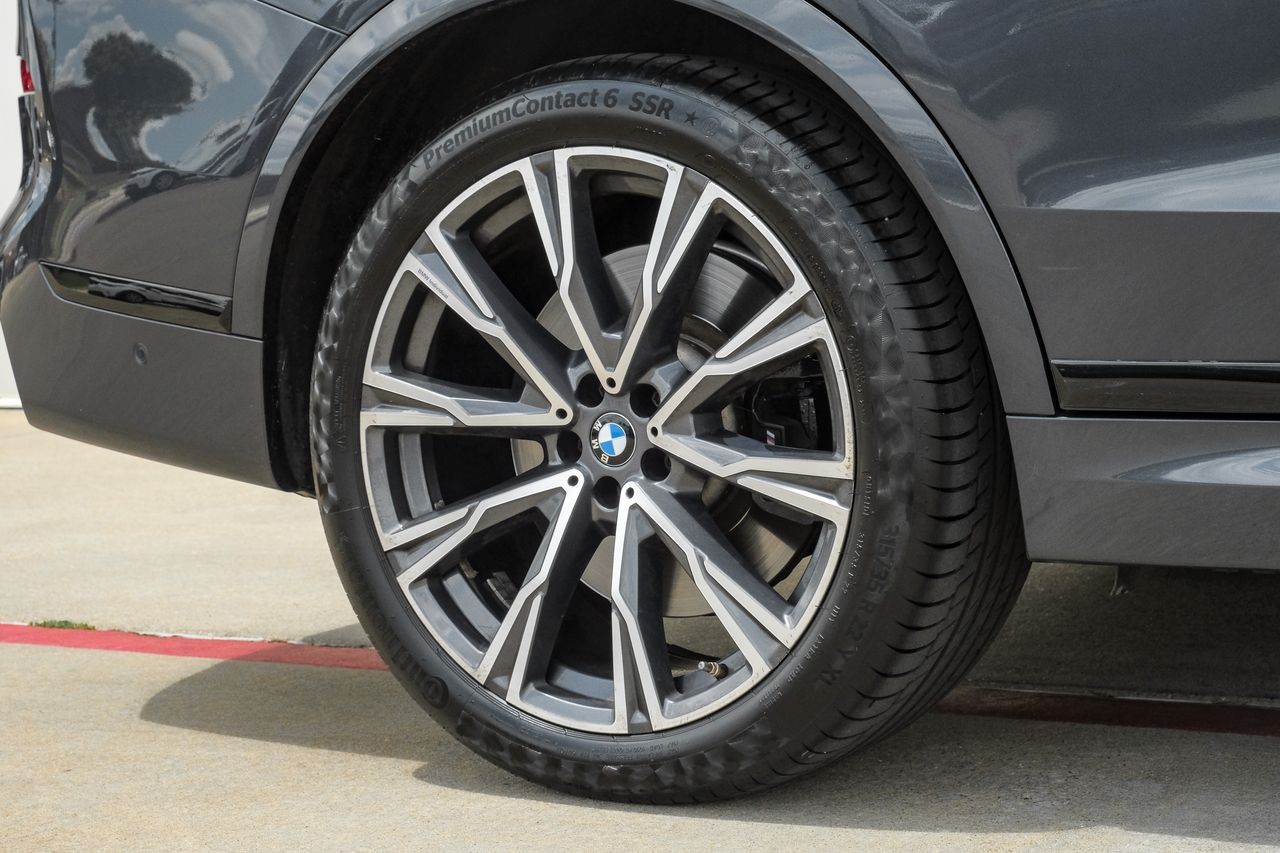 BMW X7 Vehicle Main Gallery Image 55