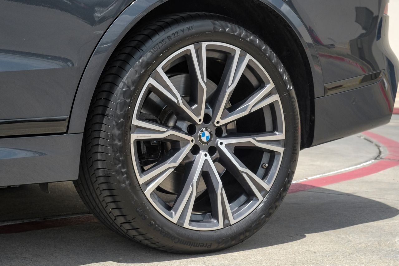 BMW X7 Vehicle Main Gallery Image 58