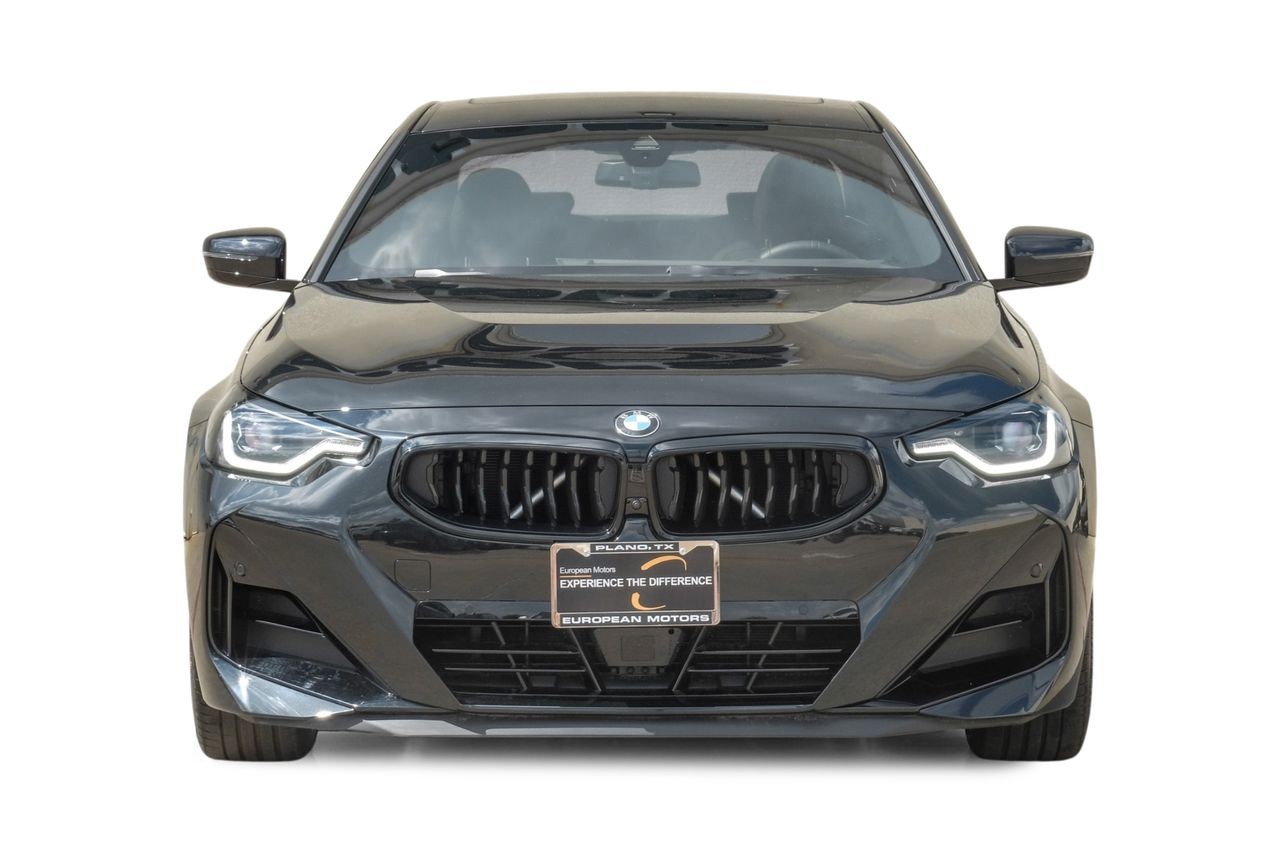 BMW 2 Series Vehicle Main Gallery Image 06