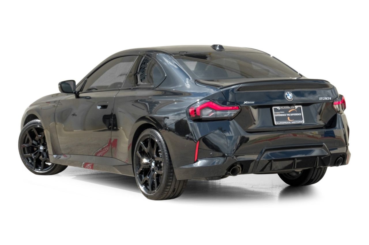BMW 2 Series Vehicle Main Gallery Image 11