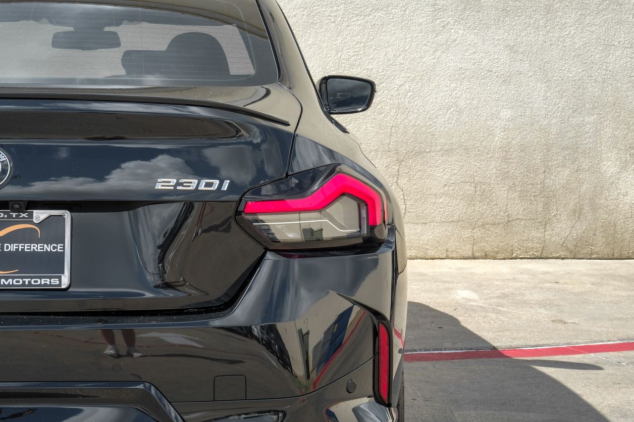 BMW 2 Series Vehicle Main Gallery Image 44