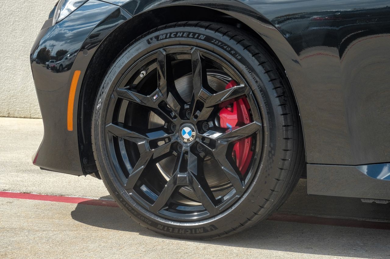 BMW 2 Series Vehicle Main Gallery Image 48