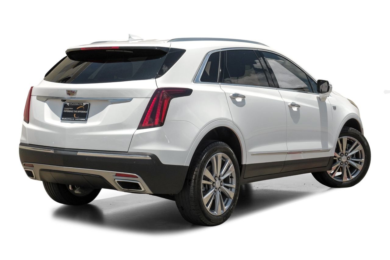 Cadillac XT5 Vehicle Main Gallery Image 09