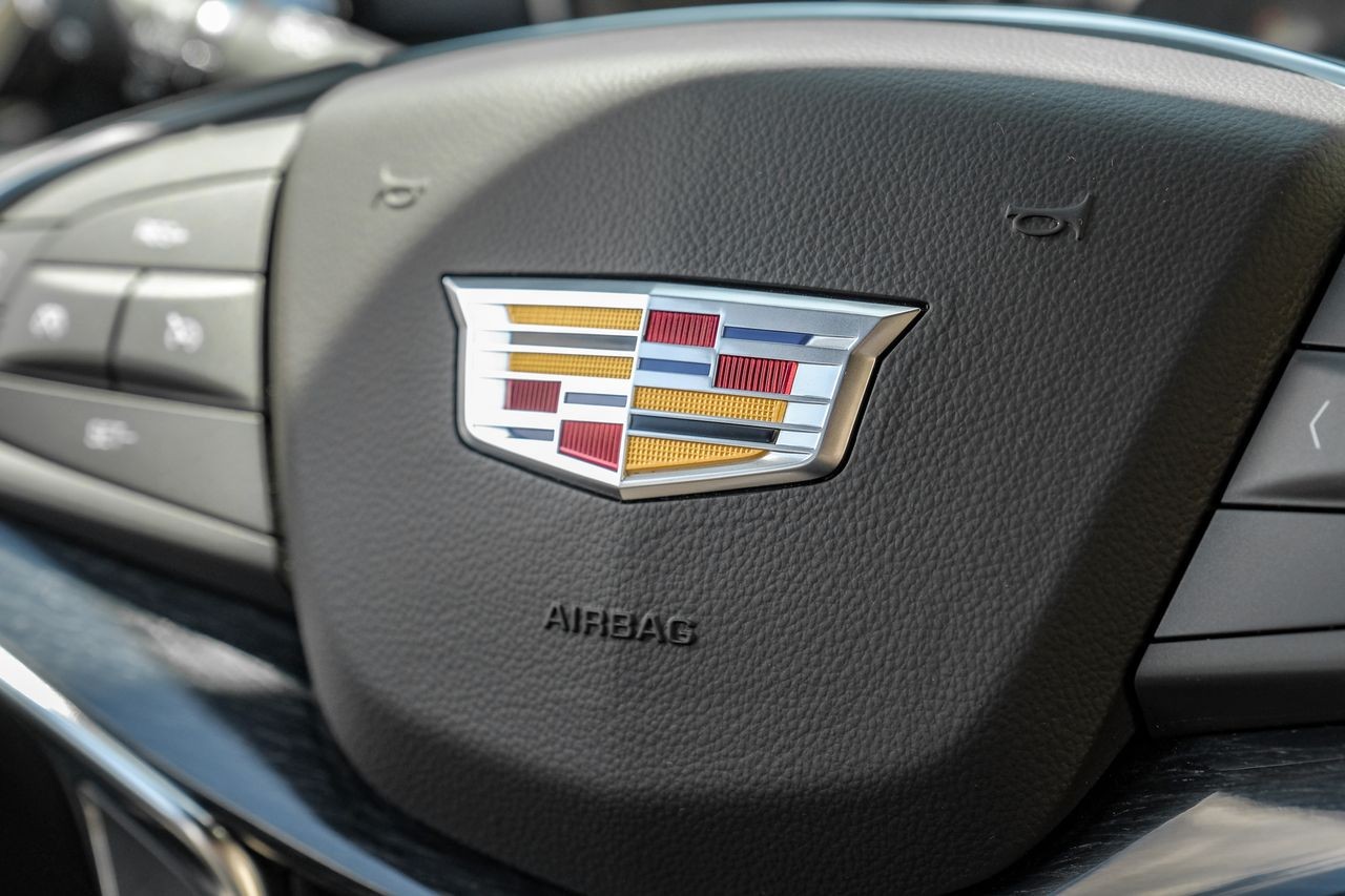 Cadillac XT5 Vehicle Main Gallery Image 20