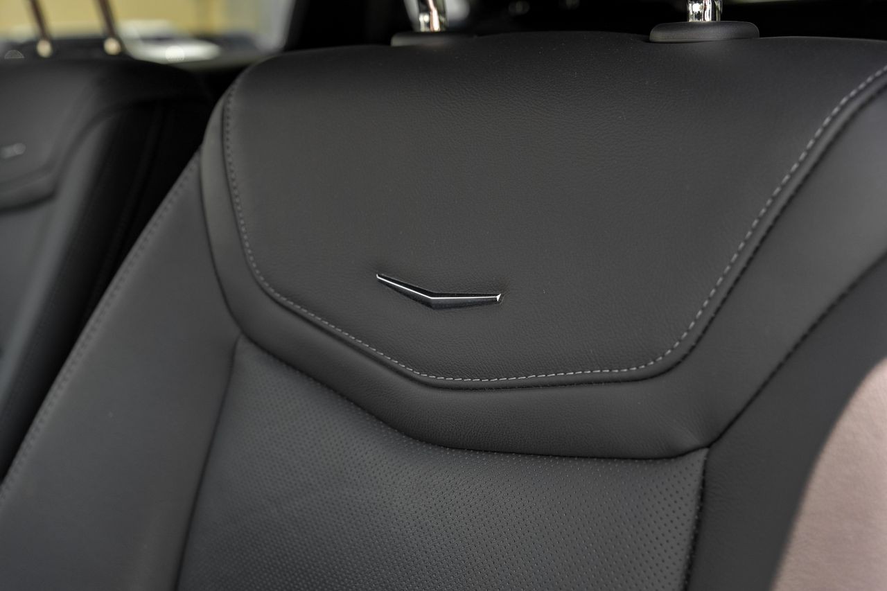 Cadillac XT5 Vehicle Main Gallery Image 40