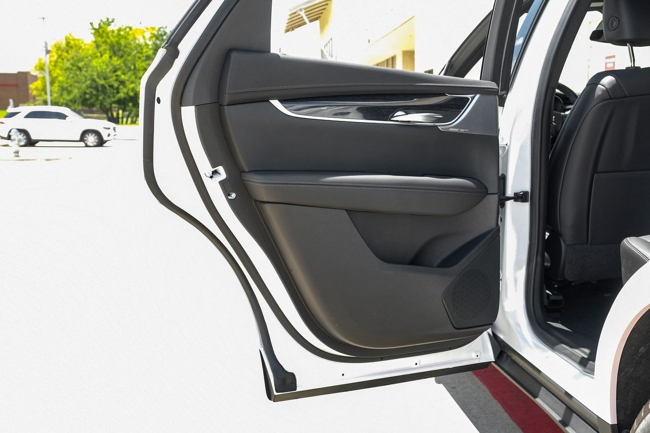 Cadillac XT5 Vehicle Main Gallery Image 55