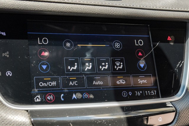 Cadillac XT5 Vehicle Main Gallery Image 32