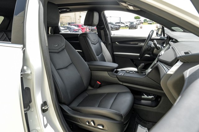 Cadillac XT5 Vehicle Main Gallery Image 43