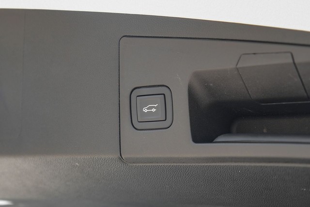 Cadillac XT5 Vehicle Main Gallery Image 59