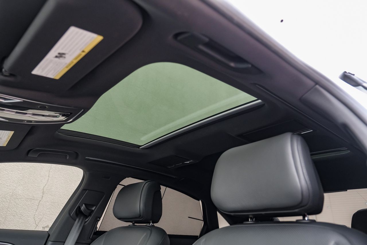 Audi A8 Vehicle Main Gallery Image 05