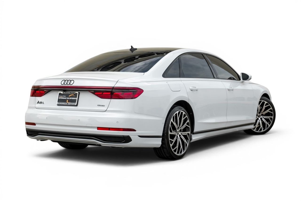 Audi A8 Vehicle Main Gallery Image 09