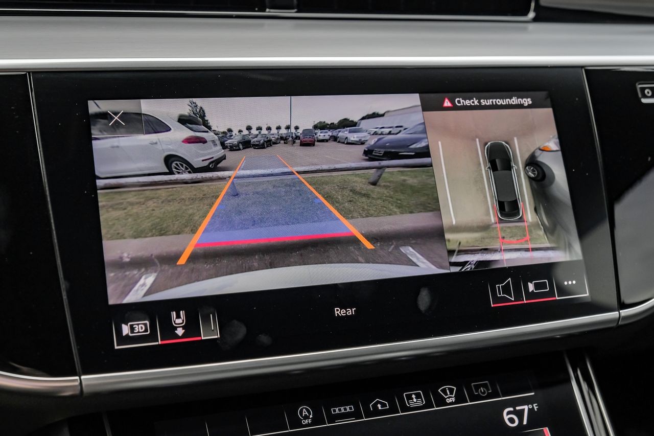 Audi A8 Vehicle Main Gallery Image 26