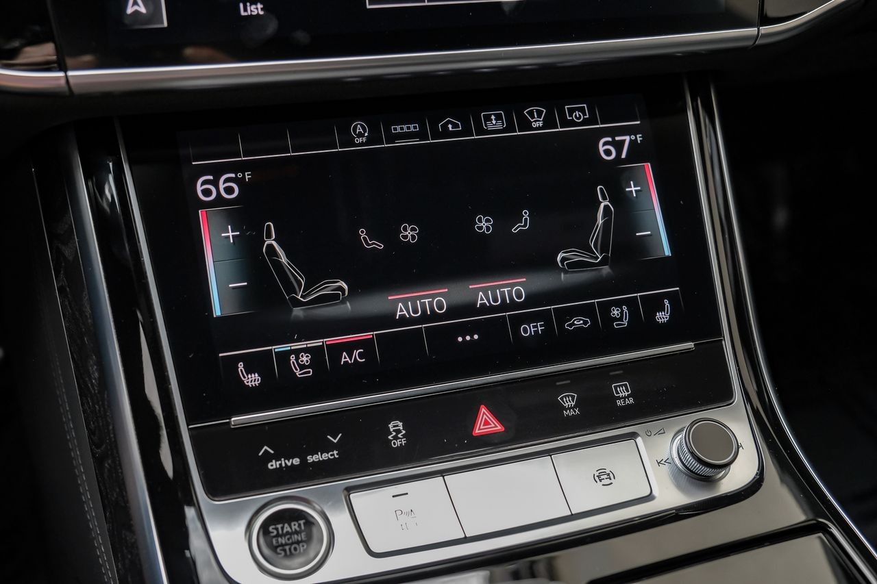 Audi A8 Vehicle Main Gallery Image 37