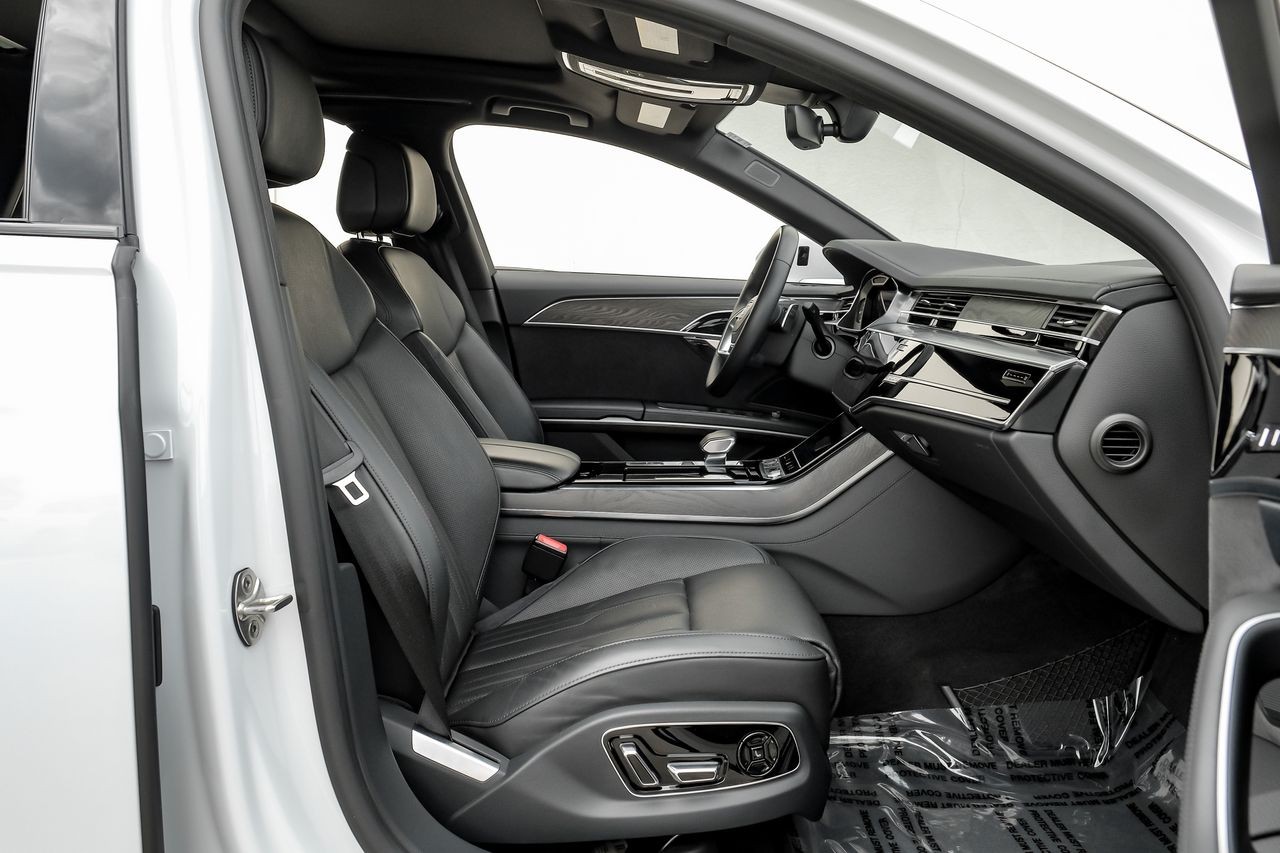 Audi A8 Vehicle Main Gallery Image 43