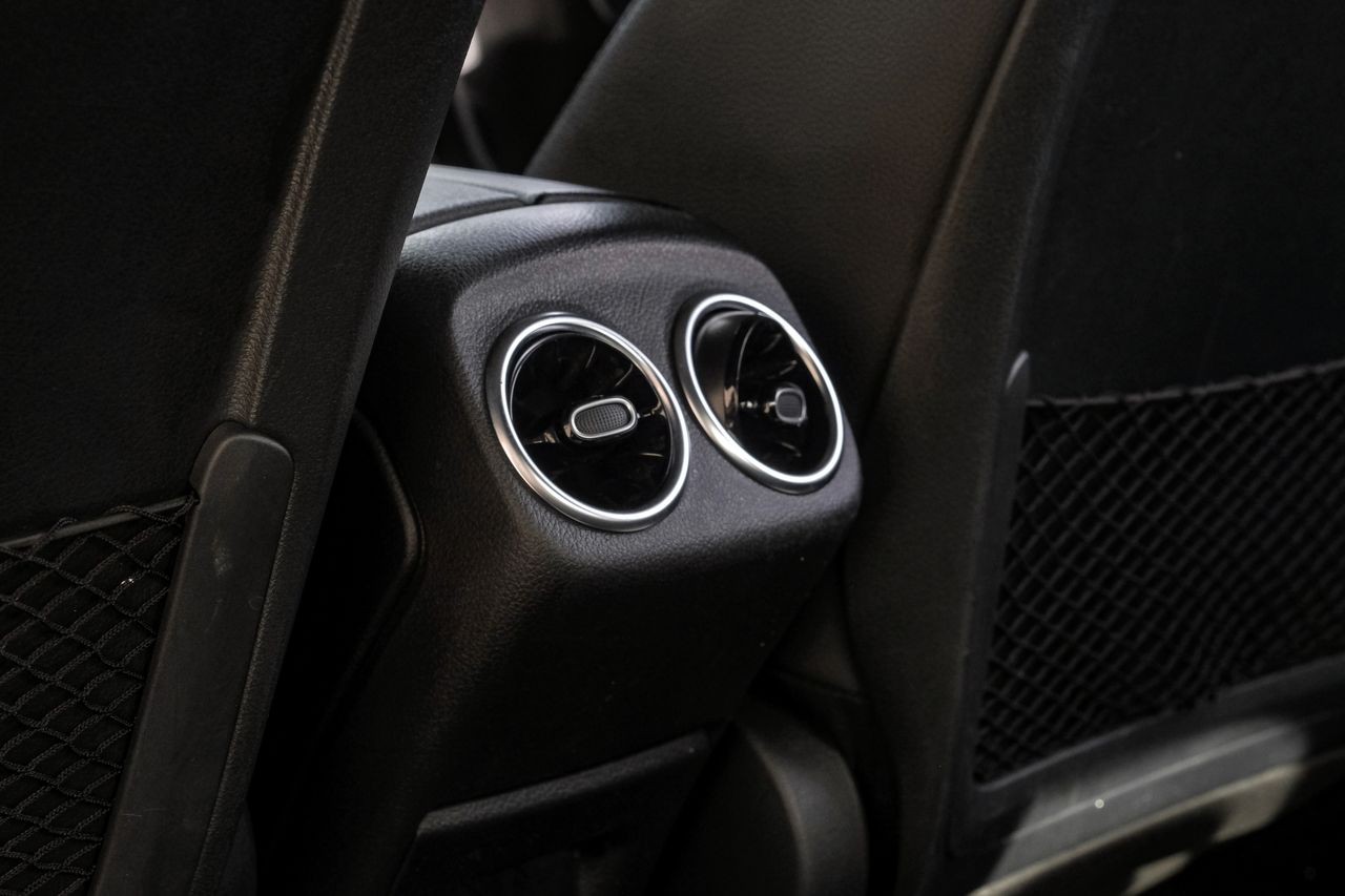 Mercedes-Benz A 220 Vehicle Main Gallery Image 39
