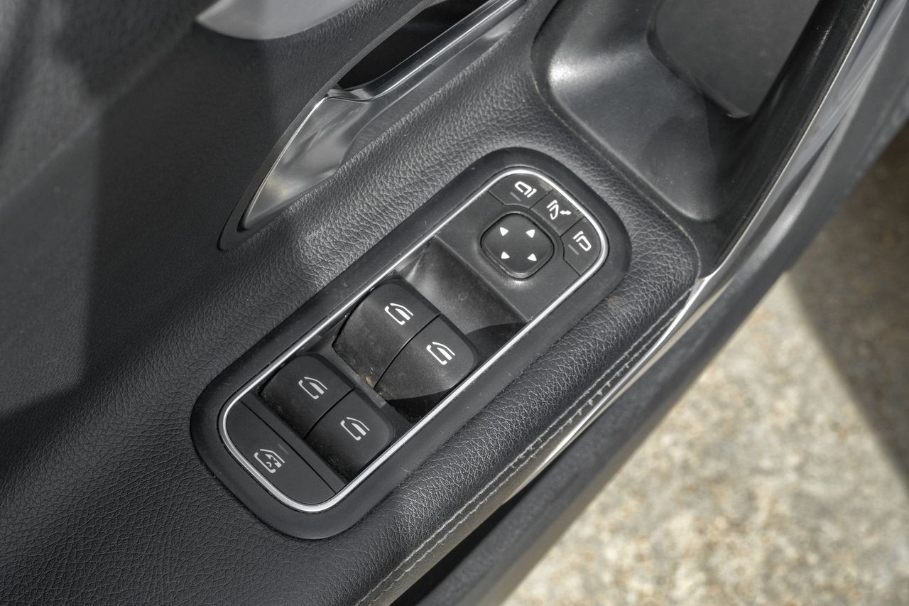Mercedes-Benz A 220 Vehicle Main Gallery Image 45