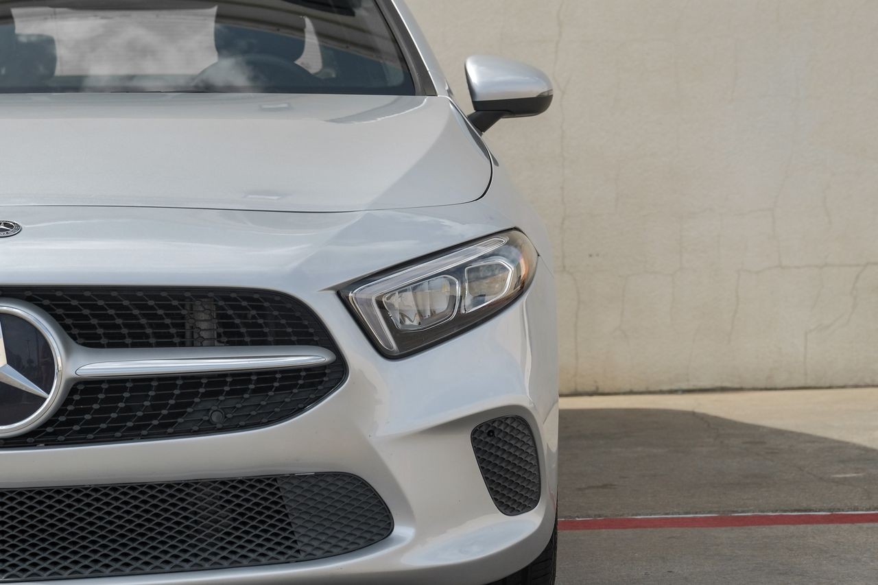 Mercedes-Benz A 220 Vehicle Main Gallery Image 49