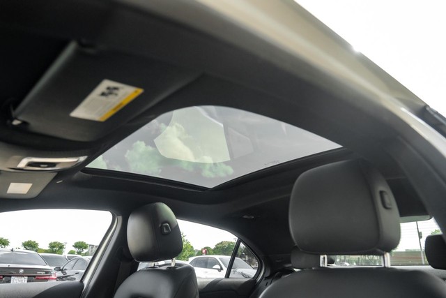 Mercedes-Benz A 220 Vehicle Main Gallery Image 05