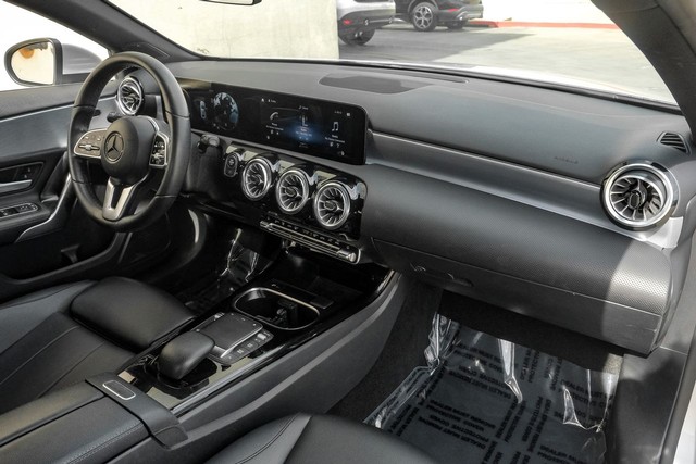 Mercedes-Benz A 220 Vehicle Main Gallery Image 13