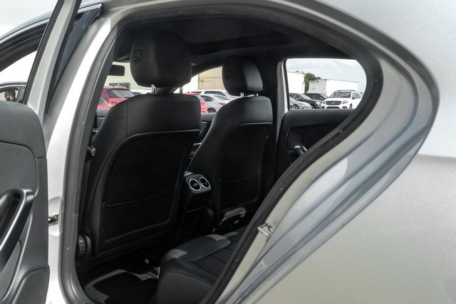 Mercedes-Benz A 220 Vehicle Main Gallery Image 40